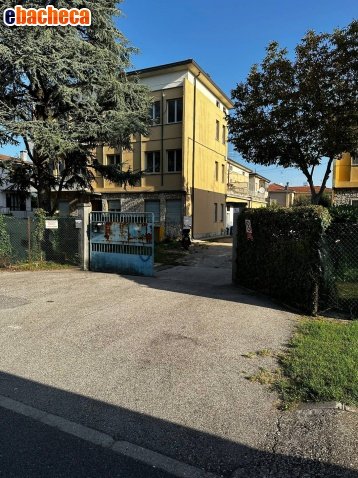 locale di sgombero in affitto a Mantova in zona Tè Brunetti