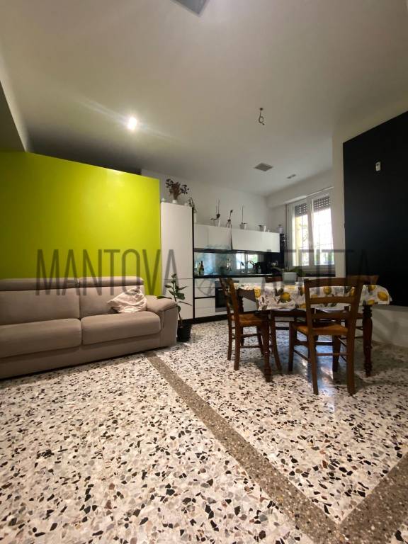 appartamento in affitto a Mantova in zona Valletta Paiolo
