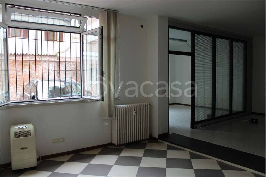 ufficio in affitto a Mantova in zona Centro Storico