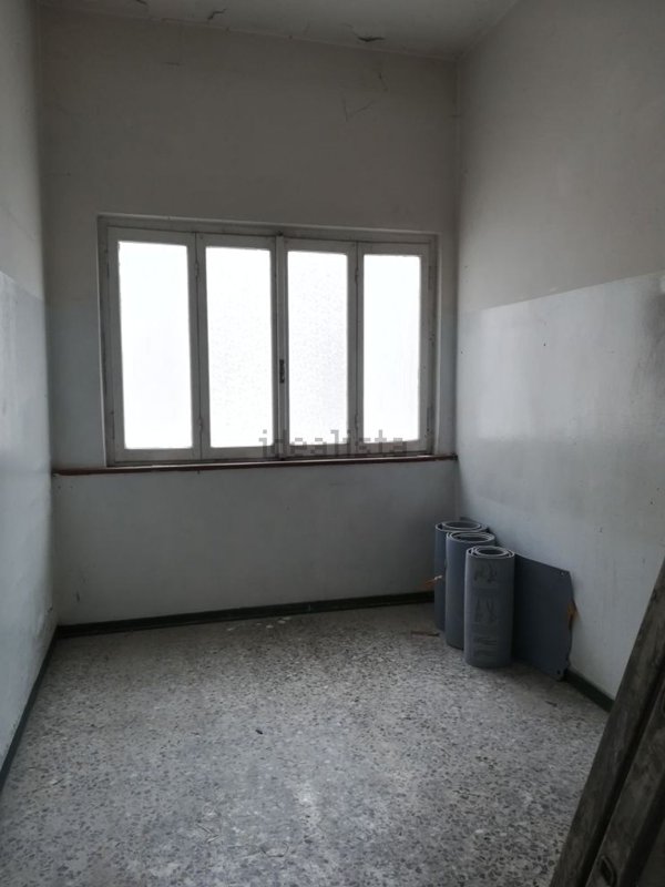 negozio in affitto a Mantova in zona Centro Storico