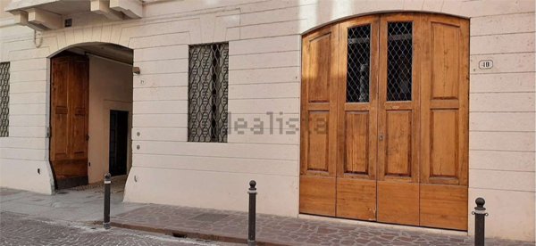 negozio in affitto a Mantova in zona Centro Storico