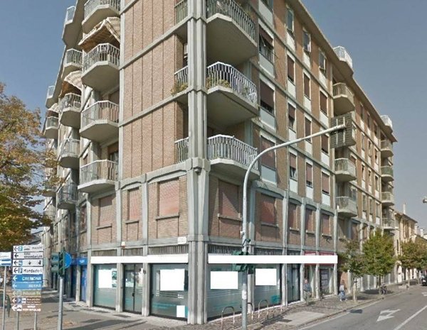 negozio in affitto a Mantova