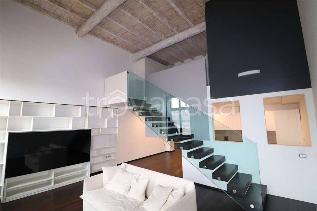 appartamento in affitto a Mantova