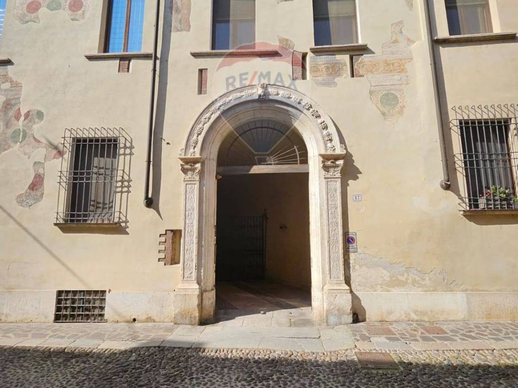 appartamento in affitto a Mantova in zona Centro Storico