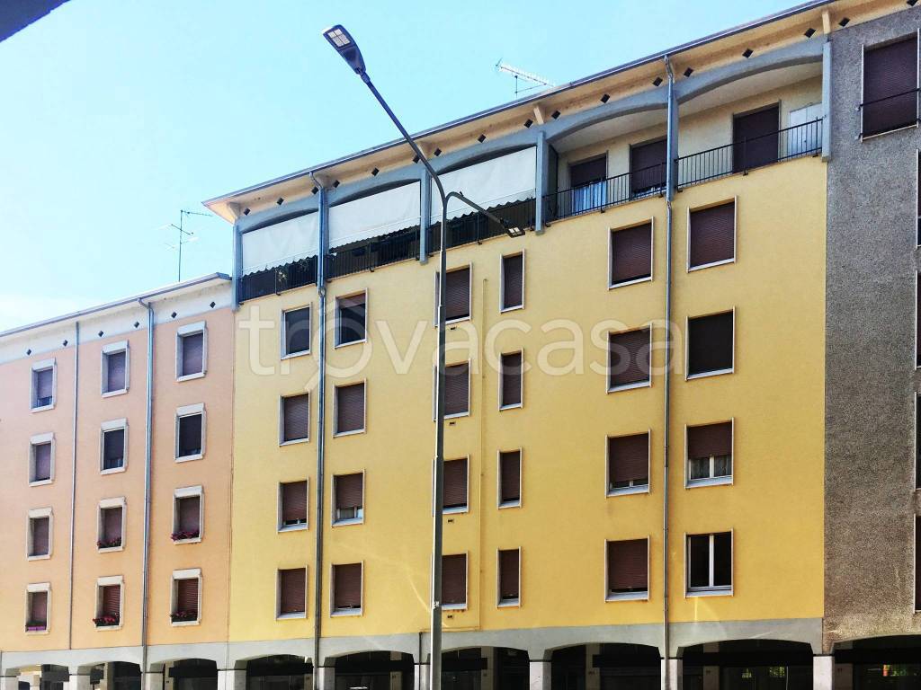 appartamento in affitto a Mantova in zona Valletta Paiolo