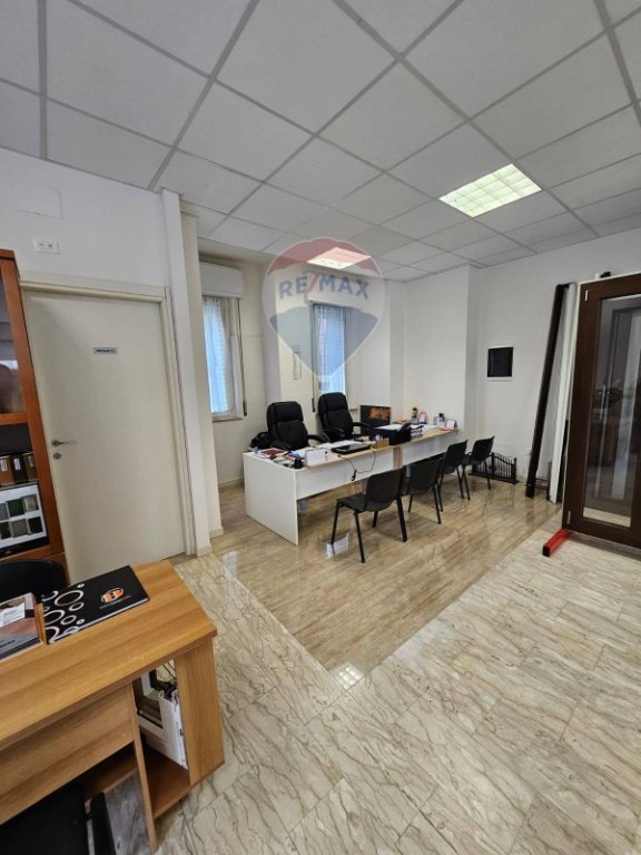 locale commerciale in affitto a Mantova in zona Valletta Valsecchi