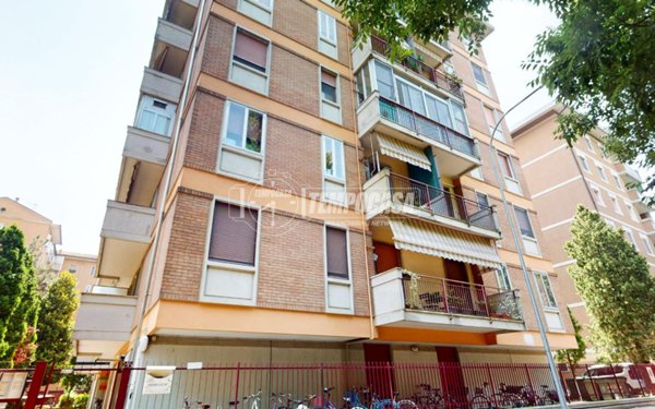 negozio in affitto a Mantova in zona Valletta Paiolo