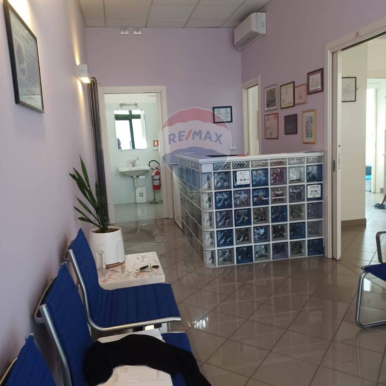 negozio in affitto a Mantova in zona Valletta Paiolo