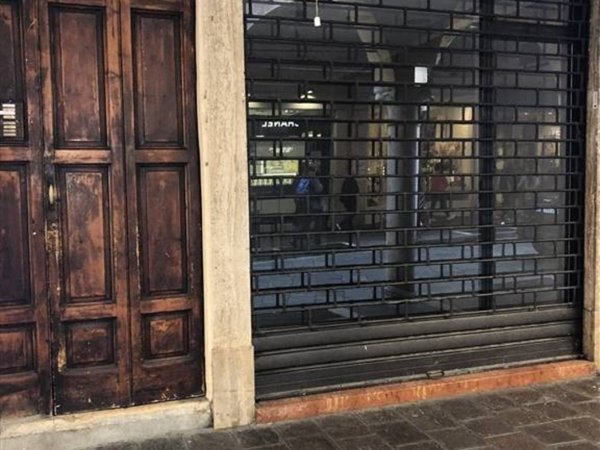 negozio in affitto a Mantova in zona Centro Storico