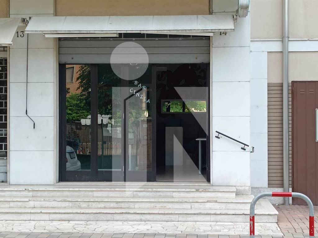 negozio in affitto a Mantova in zona Valletta Paiolo