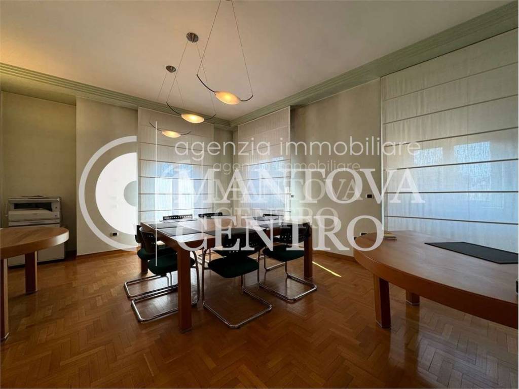 ufficio in affitto a Mantova in zona Centro Storico