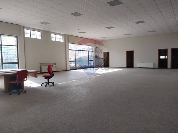 locale commerciale in affitto a Mantova in zona Belfiore
