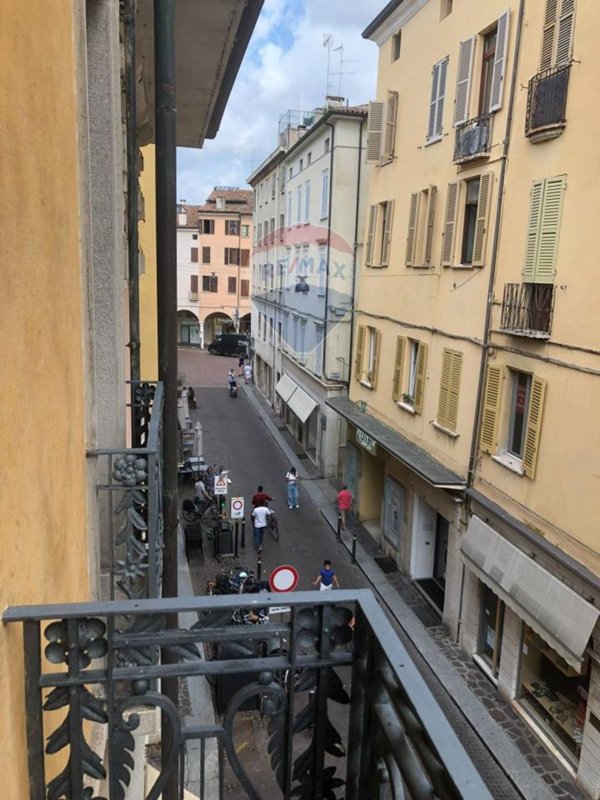 appartamento in affitto a Mantova in zona Centro Storico