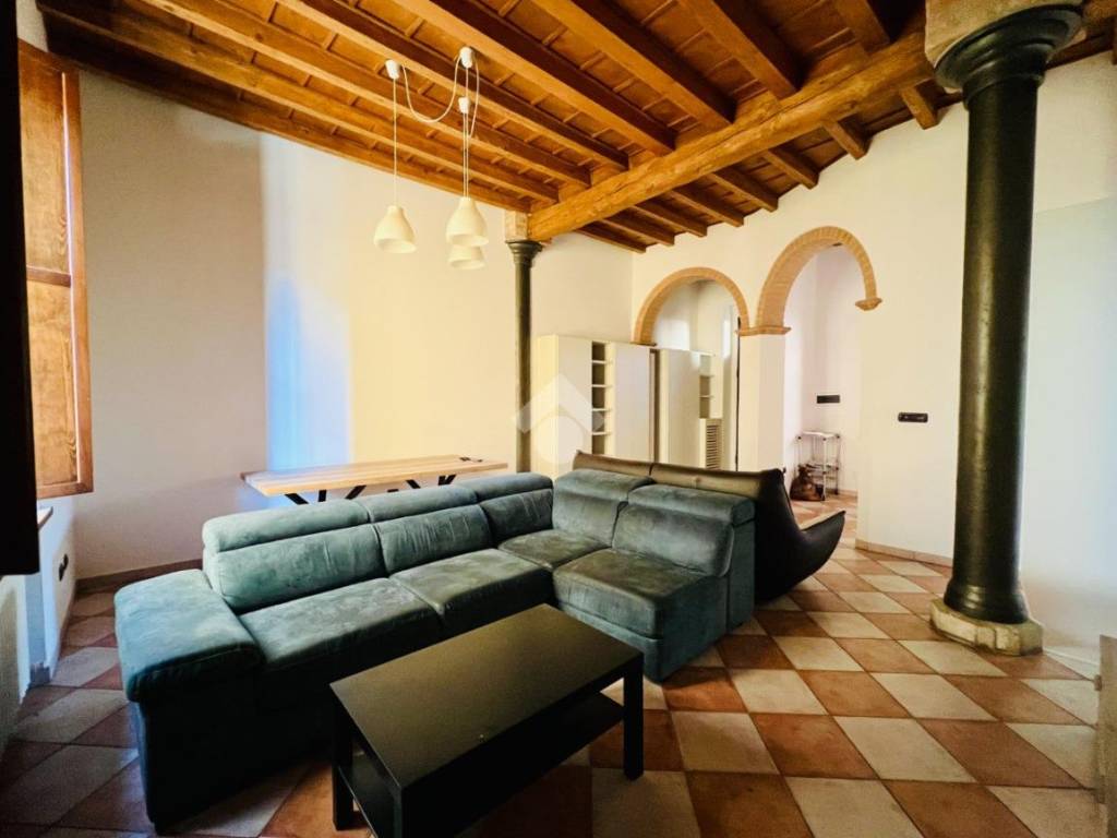 appartamento in affitto a Mantova