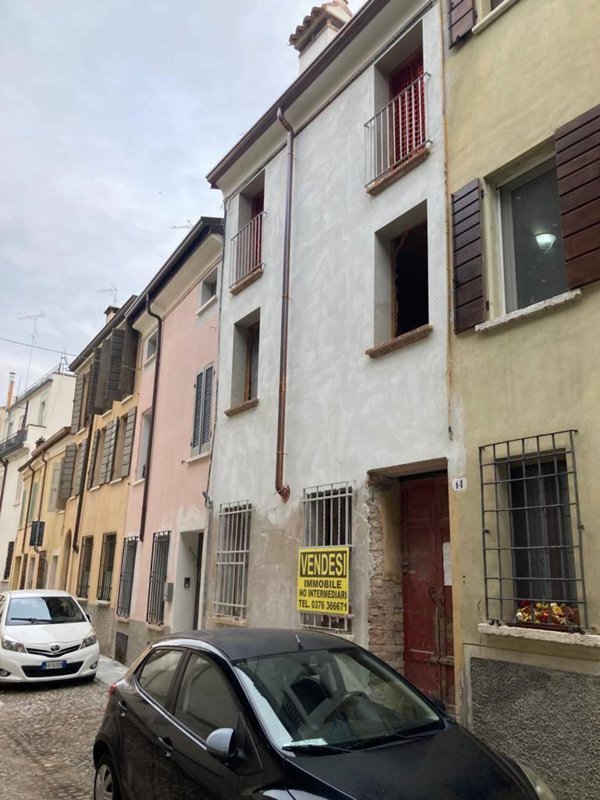 casa indipendente in affitto a Mantova