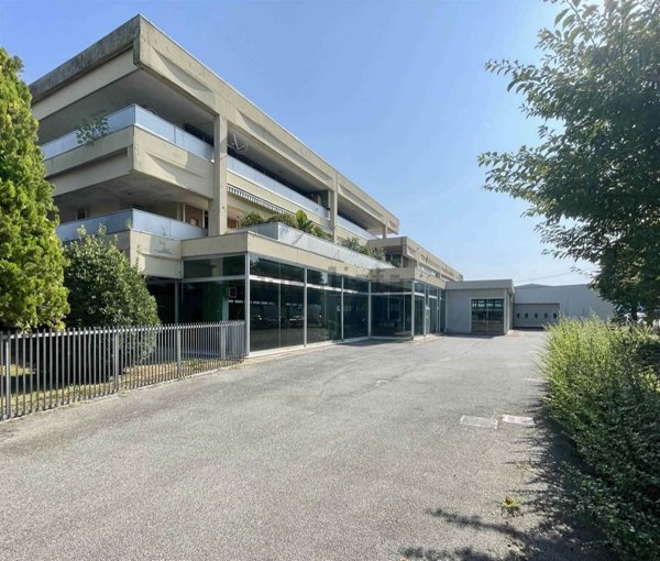 ufficio in affitto a Mantova in zona Gambarana