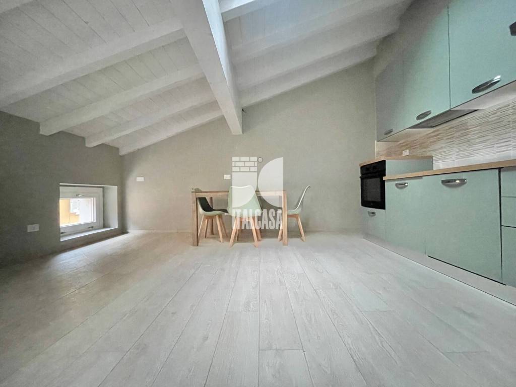 appartamento in affitto a Mantova in zona Centro Storico