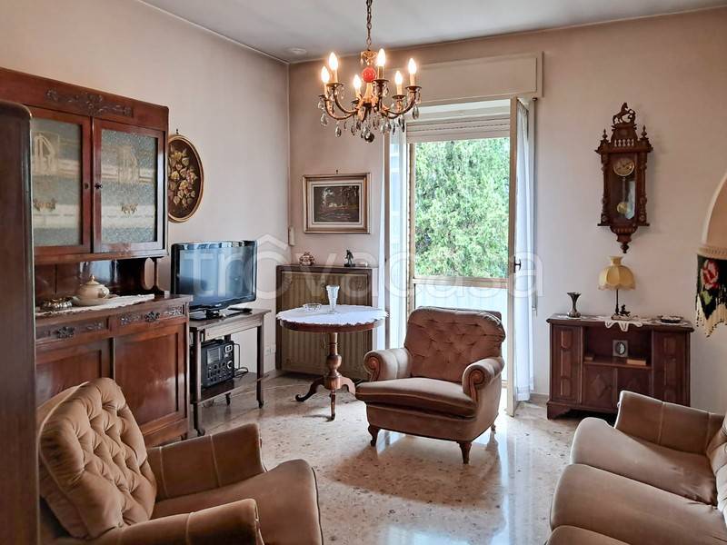 appartamento in affitto a Mantova in zona Tè Brunetti