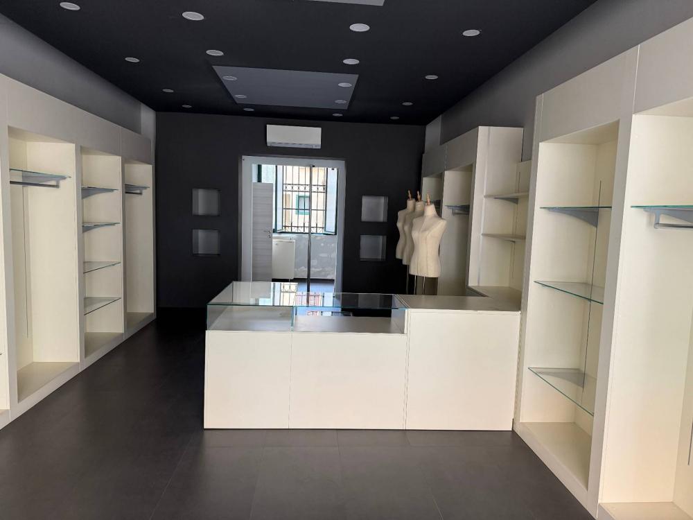 locale commerciale in affitto a Mantova in zona Centro Storico