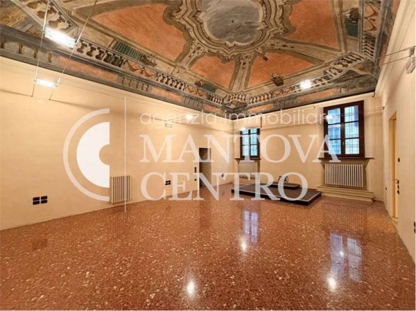 ufficio in affitto a Mantova in zona Centro Storico