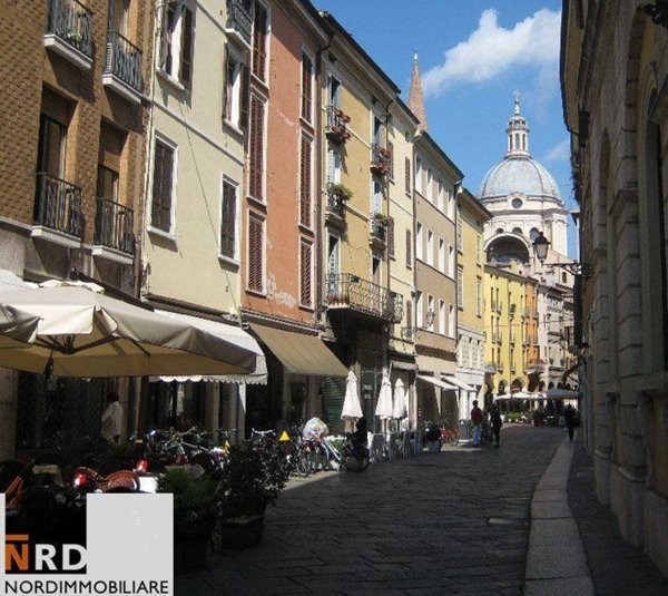 negozio in affitto a Mantova in zona Centro Storico