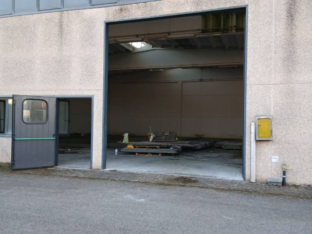 locale commerciale in affitto a Mantova in zona Formigosa