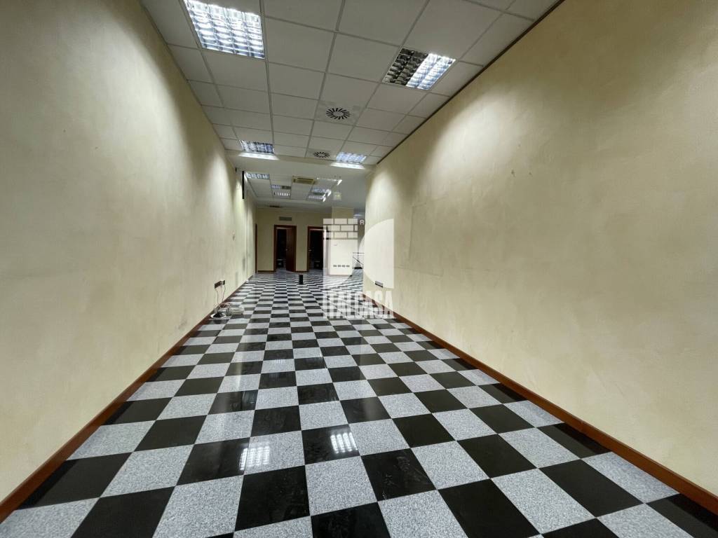 ufficio in affitto a Mantova in zona Lunetta-Frassino