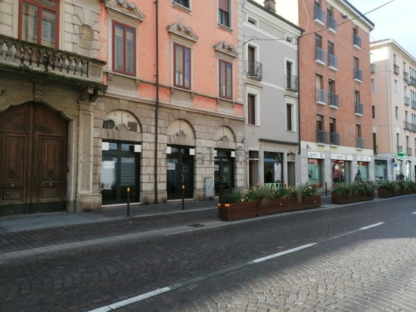 ufficio in affitto a Mantova in zona Centro Storico