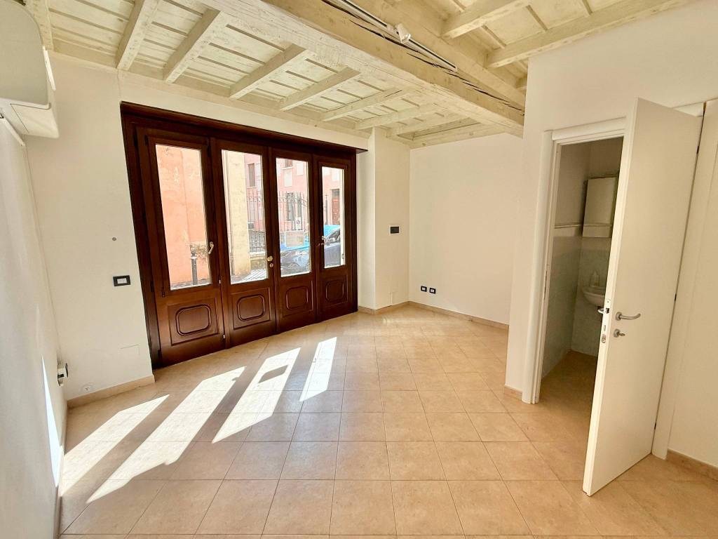 ufficio in affitto a Mantova in zona Centro Storico