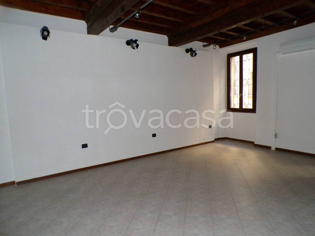 appartamento in affitto a Mantova
