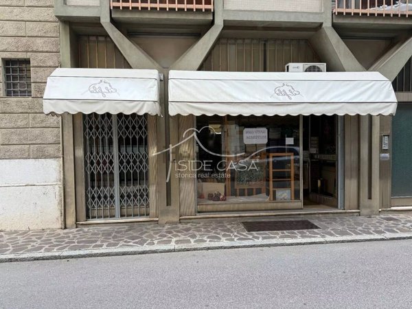 locale commerciale in affitto a Mantova in zona Centro Storico
