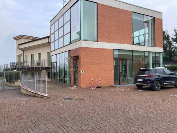 ufficio in affitto a Mantova in zona Castelnuovo
