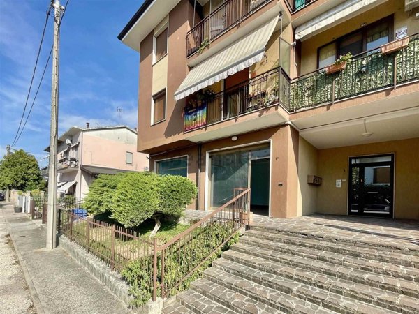 ufficio in affitto a Mantova in zona Gambarana