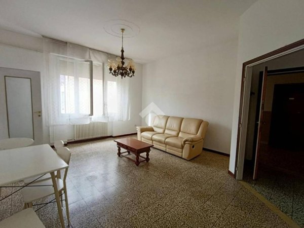 appartamento in affitto a Mantova in zona Tè Brunetti
