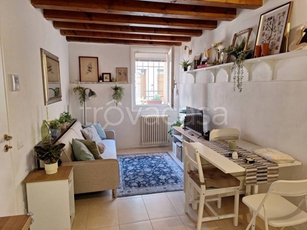 appartamento in affitto a Mantova in zona Centro Storico