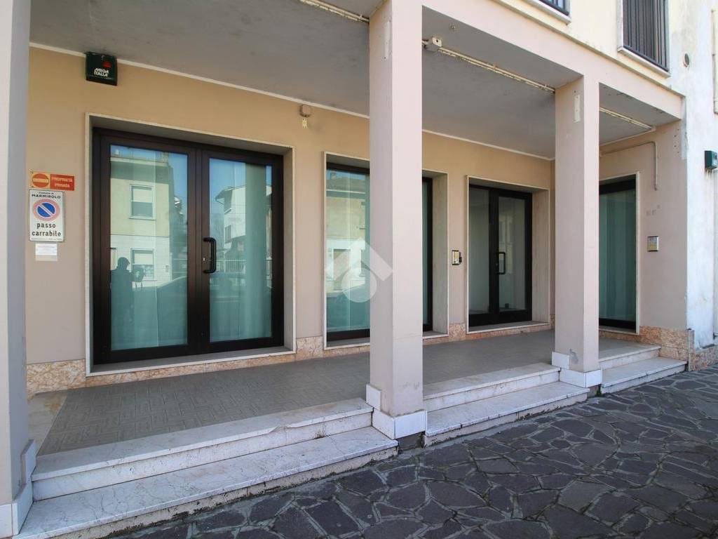 ufficio in affitto a Marmirolo
