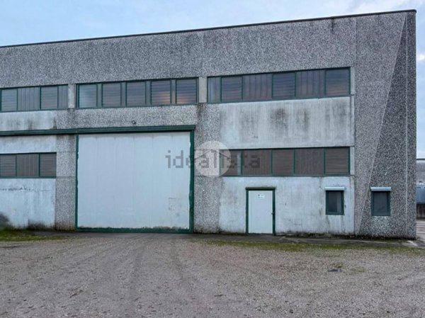 capannone in affitto a Medole