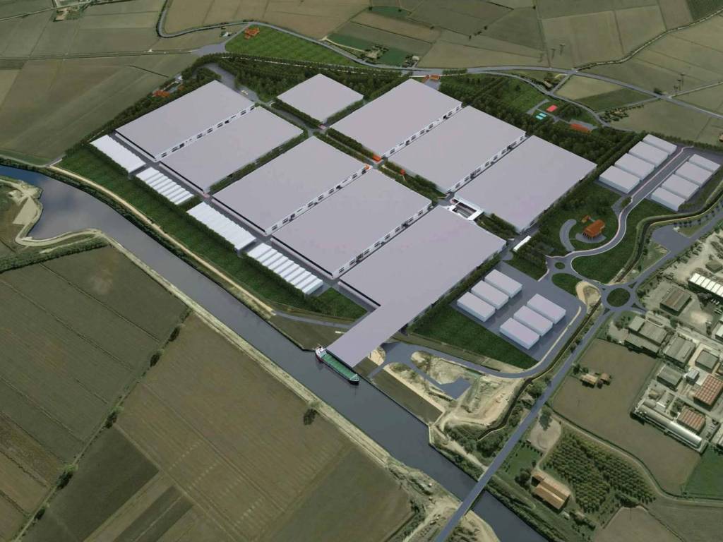 locale commerciale in affitto ad Ostiglia