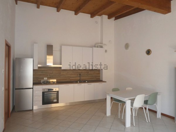 appartamento in affitto ad Ostiglia in zona Bugno San Romano