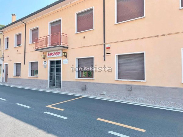 negozio in affitto a Porto Mantovano