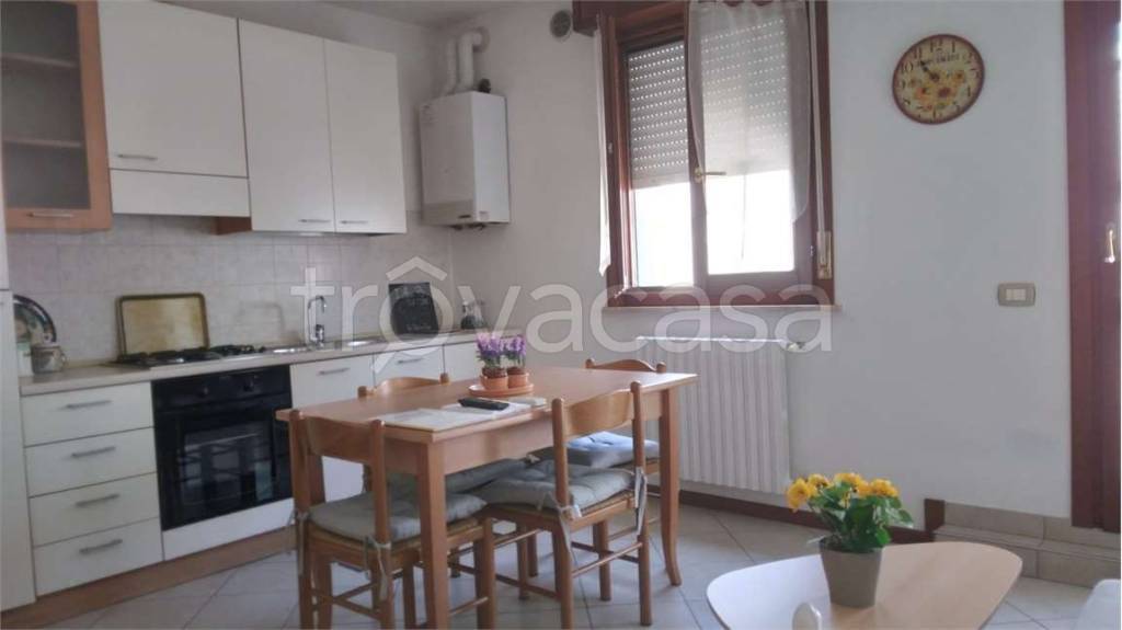 appartamento in affitto a Porto Mantovano in zona Sant'Antonio