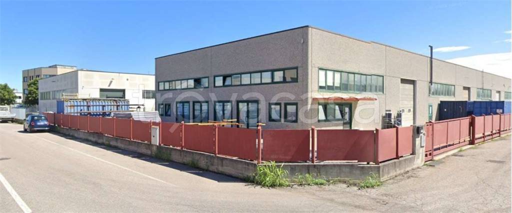 locale commerciale in affitto a Porto Mantovano