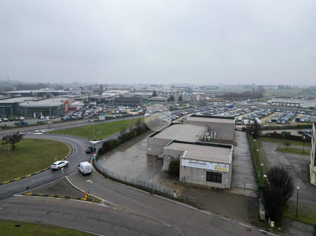 locale commerciale in affitto a Porto Mantovano in zona Malpensata