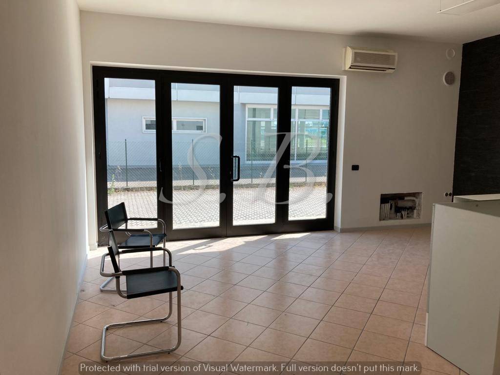 ufficio in affitto a Porto Mantovano in zona Malpensata