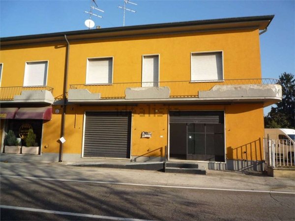 locale commerciale in affitto a San Giorgio Bigarello in zona Mottella