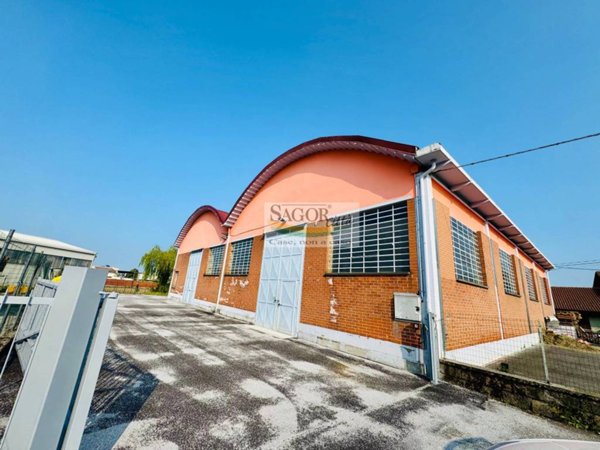 locale commerciale in affitto a San Secondo di Pinerolo