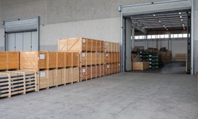 locale commerciale in affitto a Suzzara