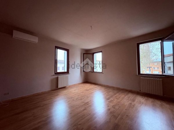 appartamento in affitto a Suzzara