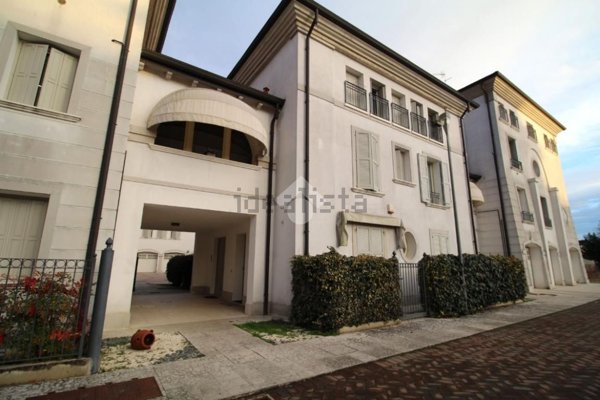 appartamento in affitto a Suzzara