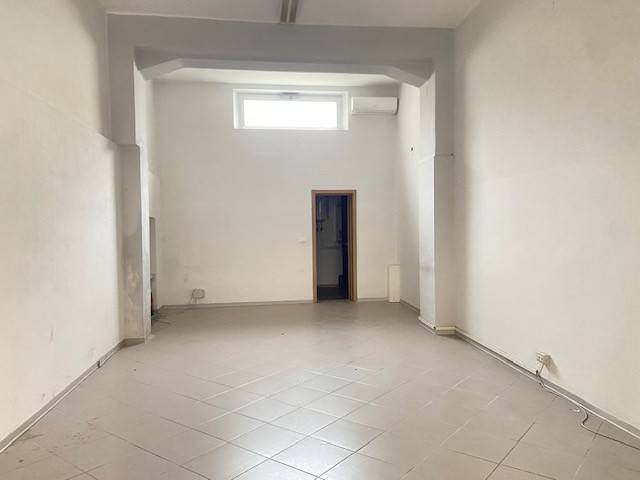 negozio in affitto a Viadana